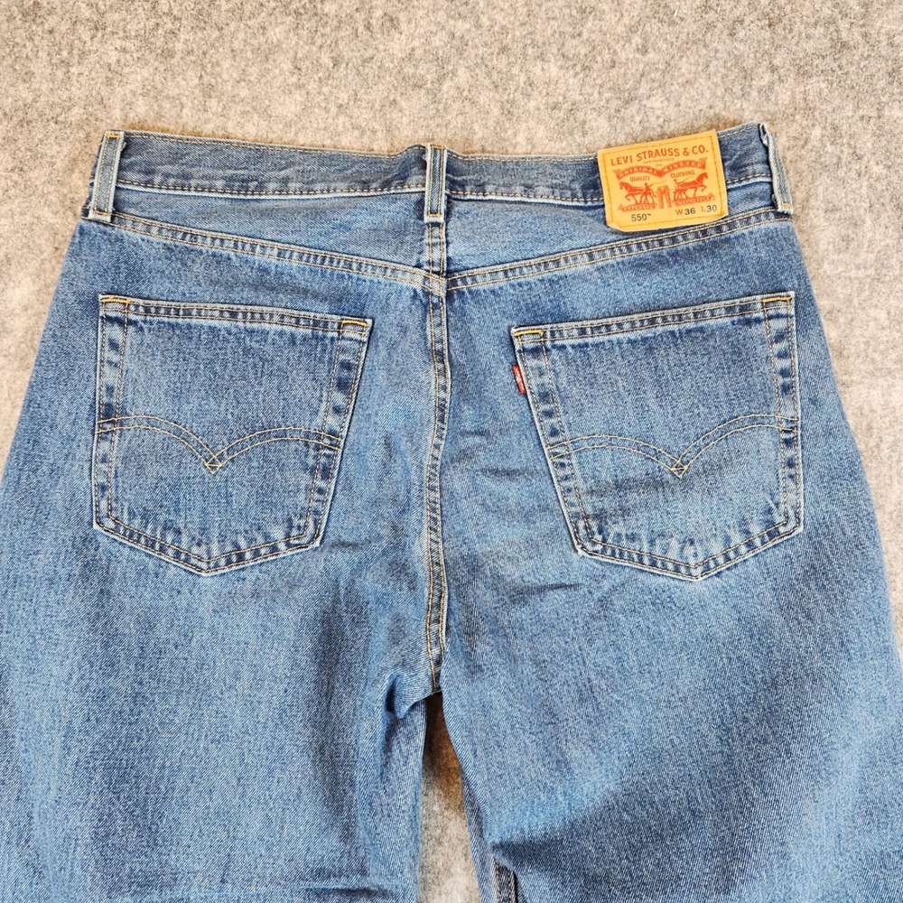 Levis 550 Lot 3 Relaxed Fit Jeans Men 36x30 Blue Tapered Leg Denim Casual Zip - Picture 5 of 16